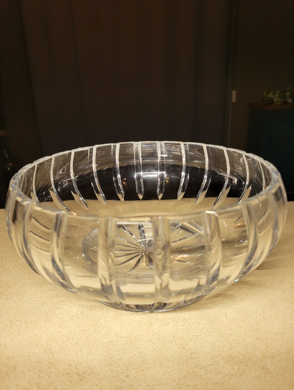 Clear Cut Crystal Glass Serving Bowl - Decorative Crystal